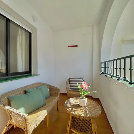 Lafrenchtouch - Centrico Con Piscina Junto Al Tren