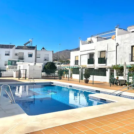 Lafrenchtouch - Centrico Con Piscina Junto Al Tren Apartment