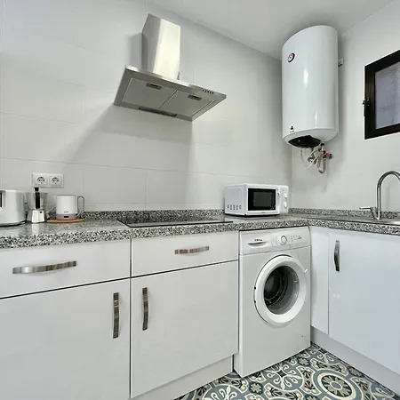 Apartment Lafrenchtouch - Centrico Con Piscina Junto Al Tren Benalmadena