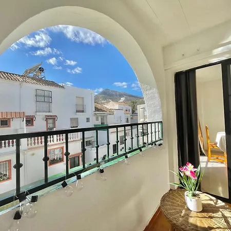 Lafrenchtouch - Centrico Con Piscina Junto Al Tren Apartment